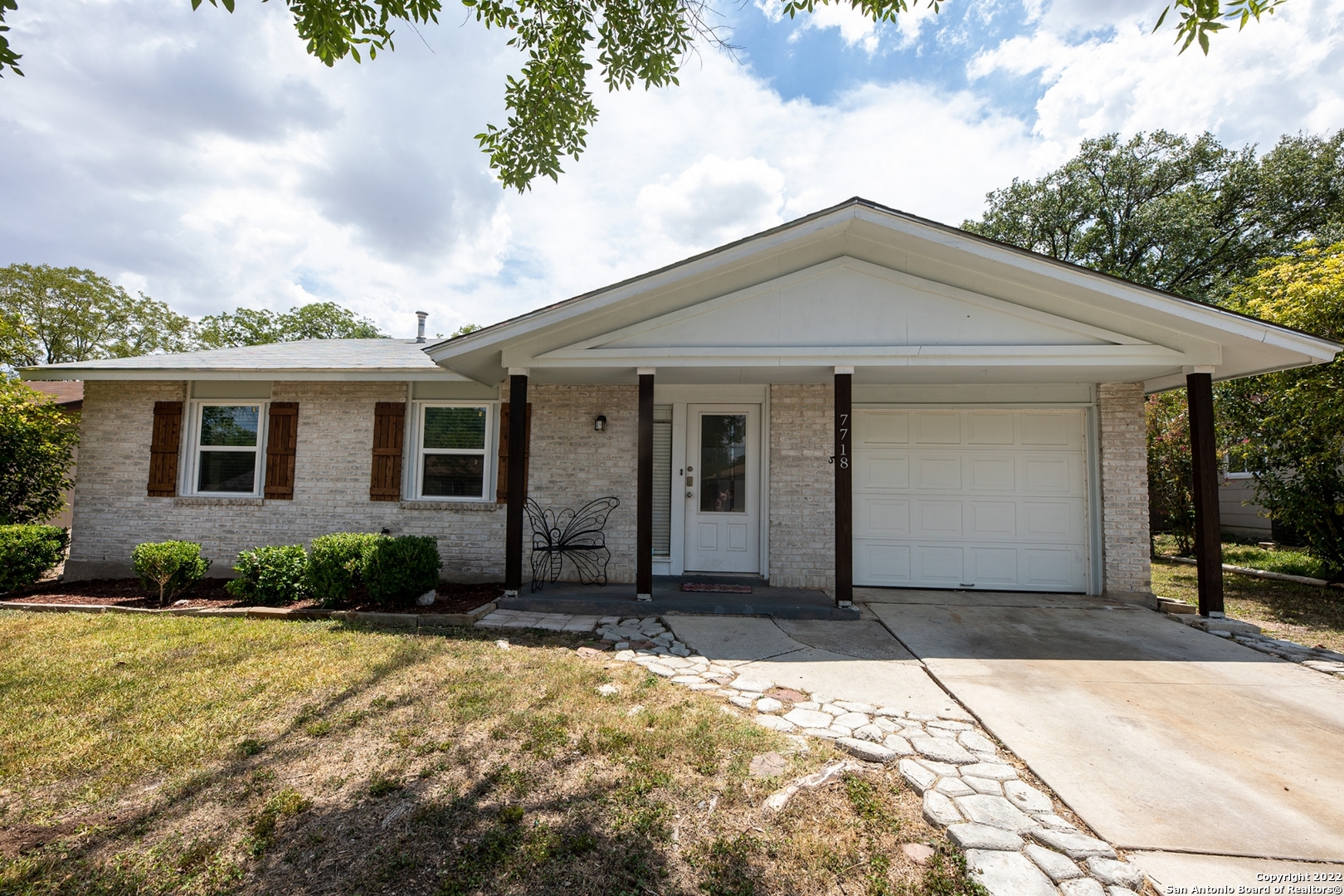 7718 Sage Oak Street Live Oak TX 78233