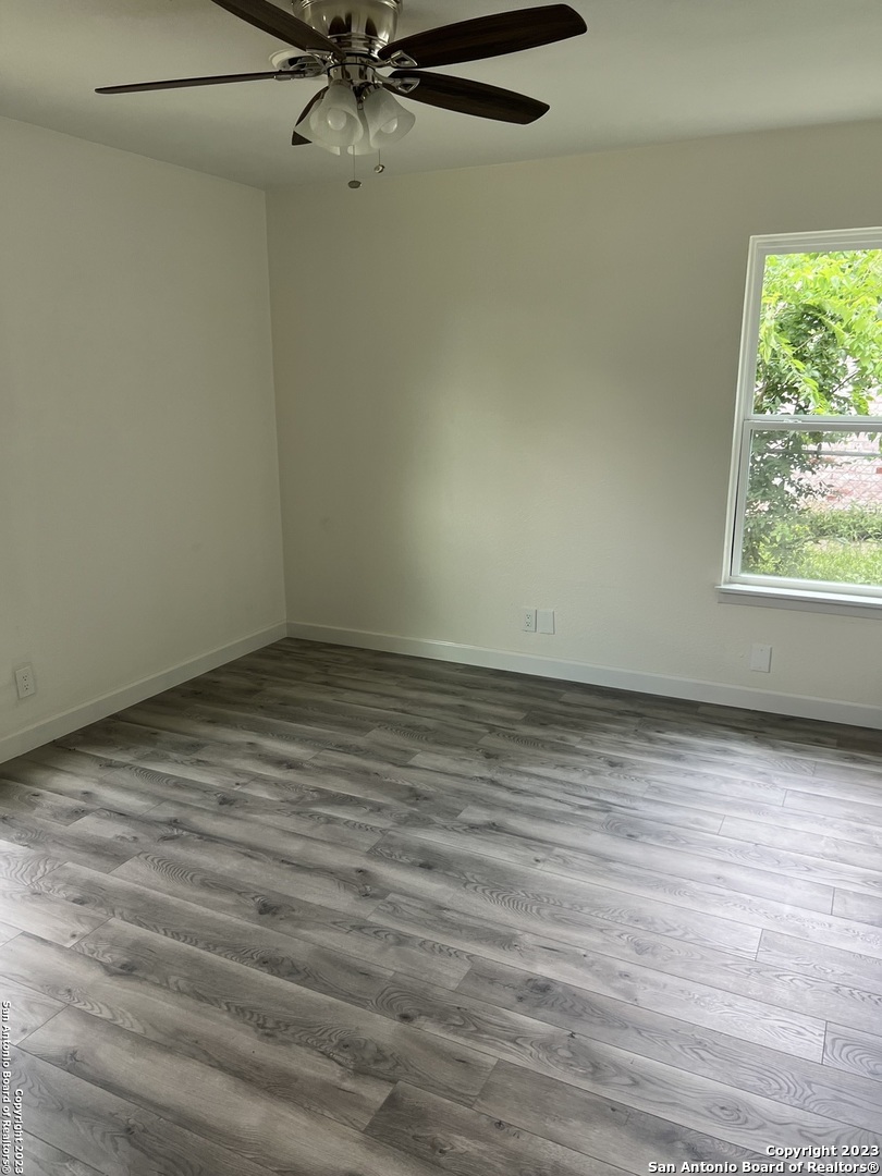5034 Creekmoor San Antonio TX 78220