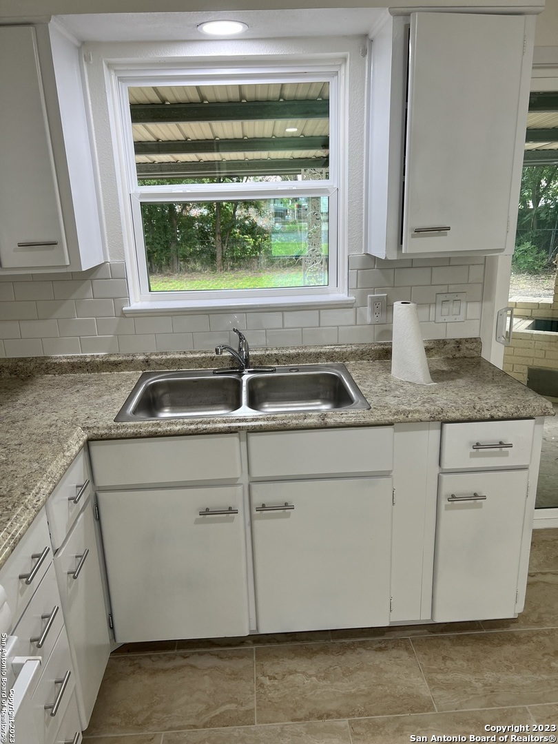 5034 Creekmoor San Antonio TX 78220