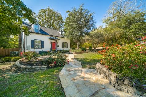 112 Redwood Street Alamo Heights TX 78209