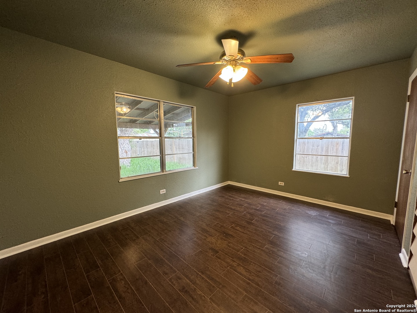 119 Greenlawn Avenue Pleasanton TX 78064