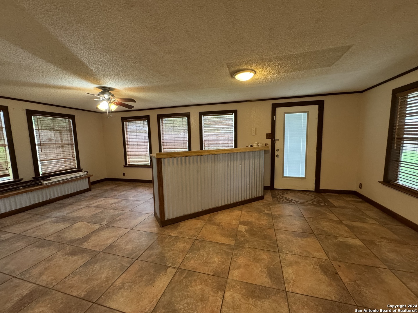 119 Greenlawn Avenue Pleasanton TX 78064