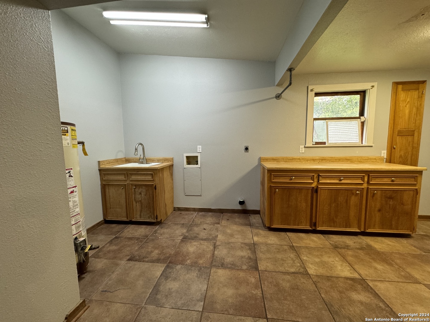 119 Greenlawn Avenue Pleasanton TX 78064