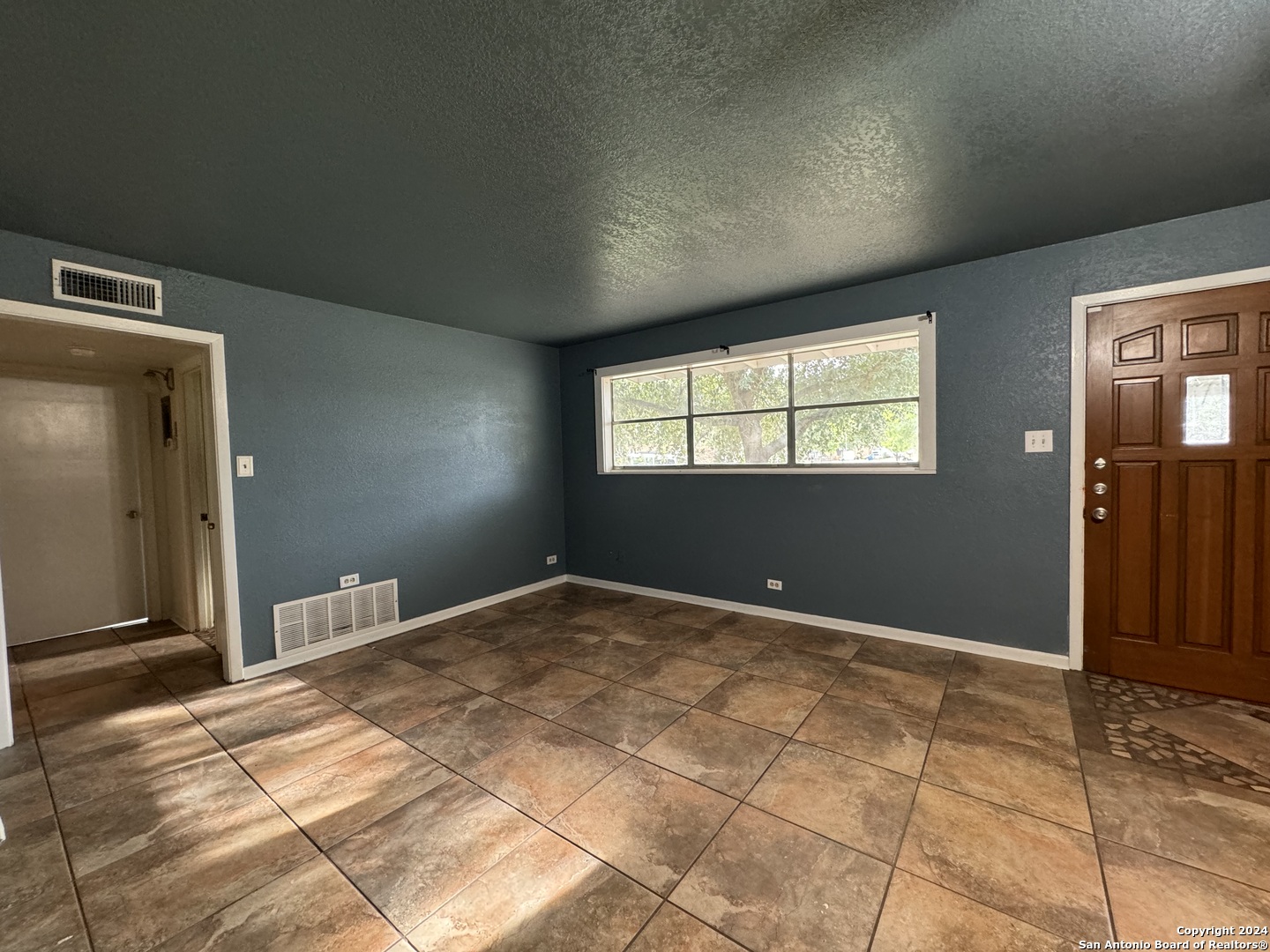 119 Greenlawn Avenue Pleasanton TX 78064