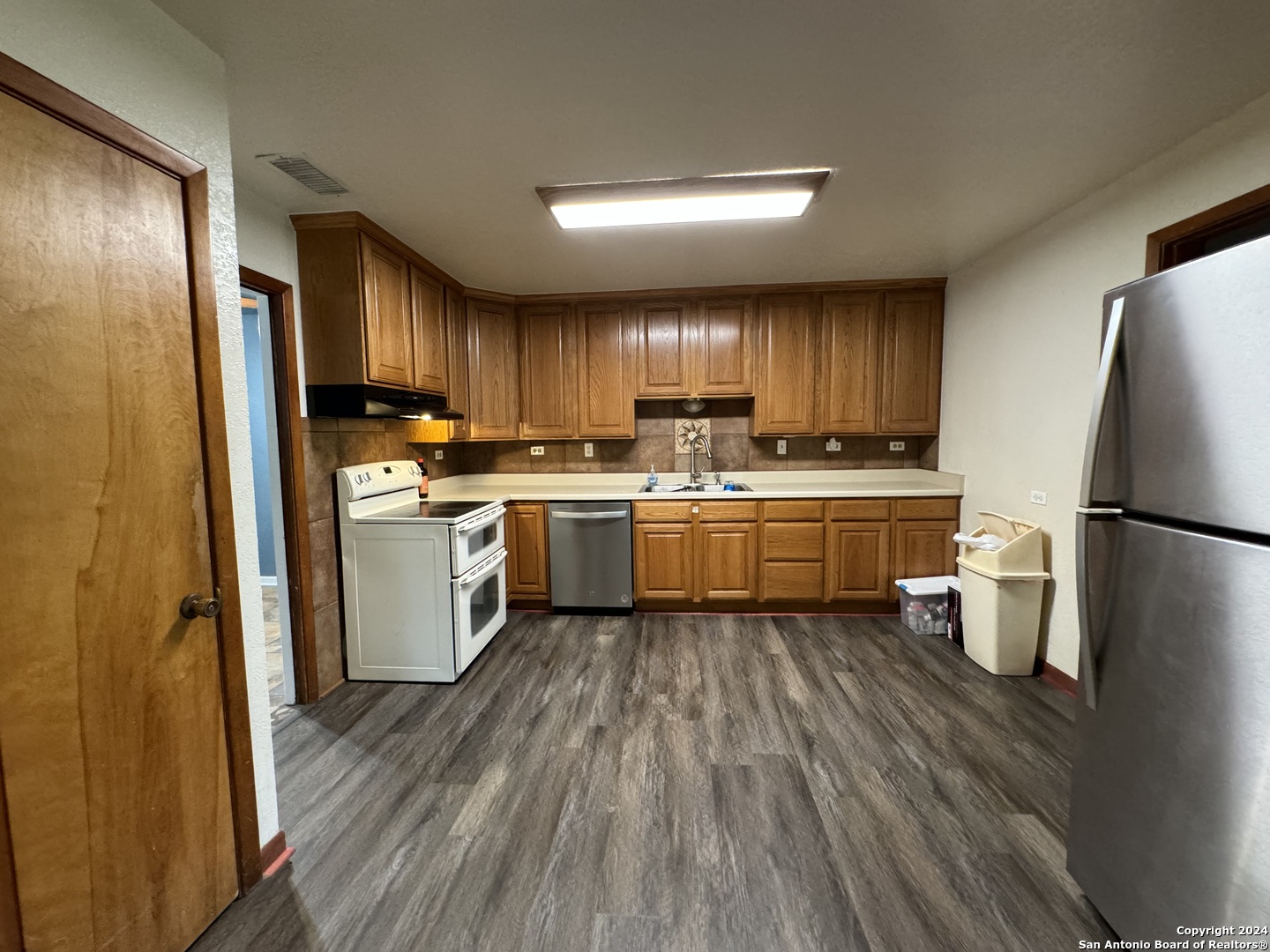 119 Greenlawn Avenue Pleasanton TX 78064