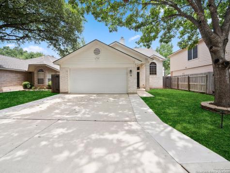 6 Pembroke Court San Antonio TX 78240