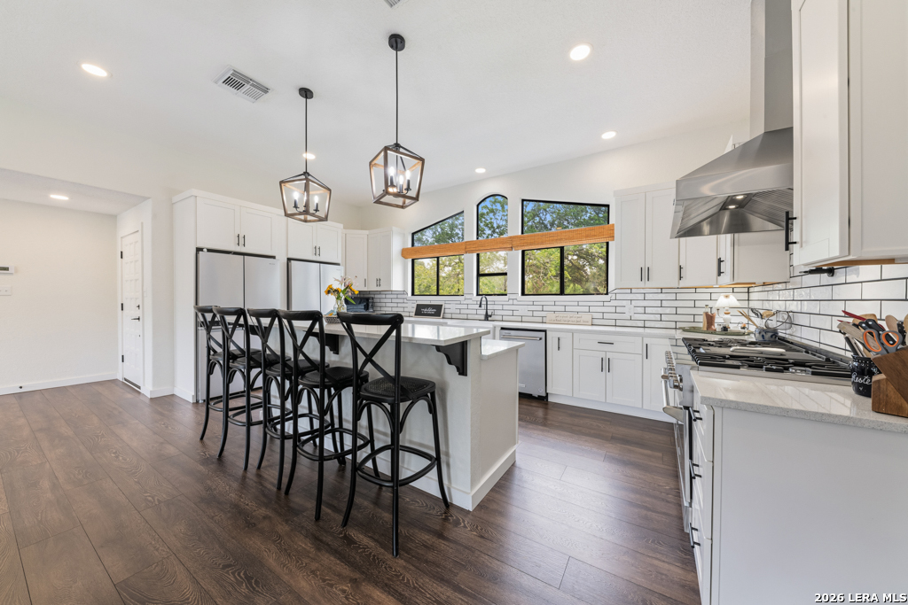 46 E Hampton Seguin TX 78155