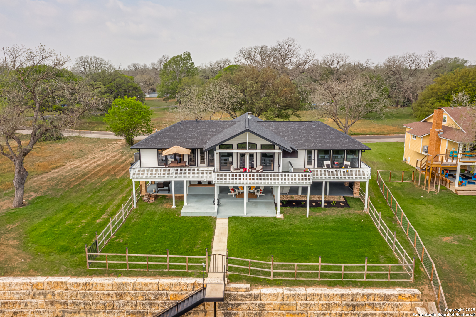 46 E Hampton Seguin TX 78155