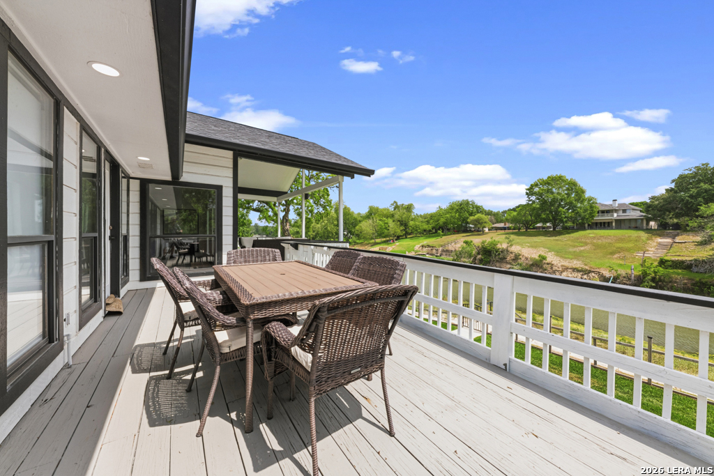 46 E Hampton Seguin TX 78155