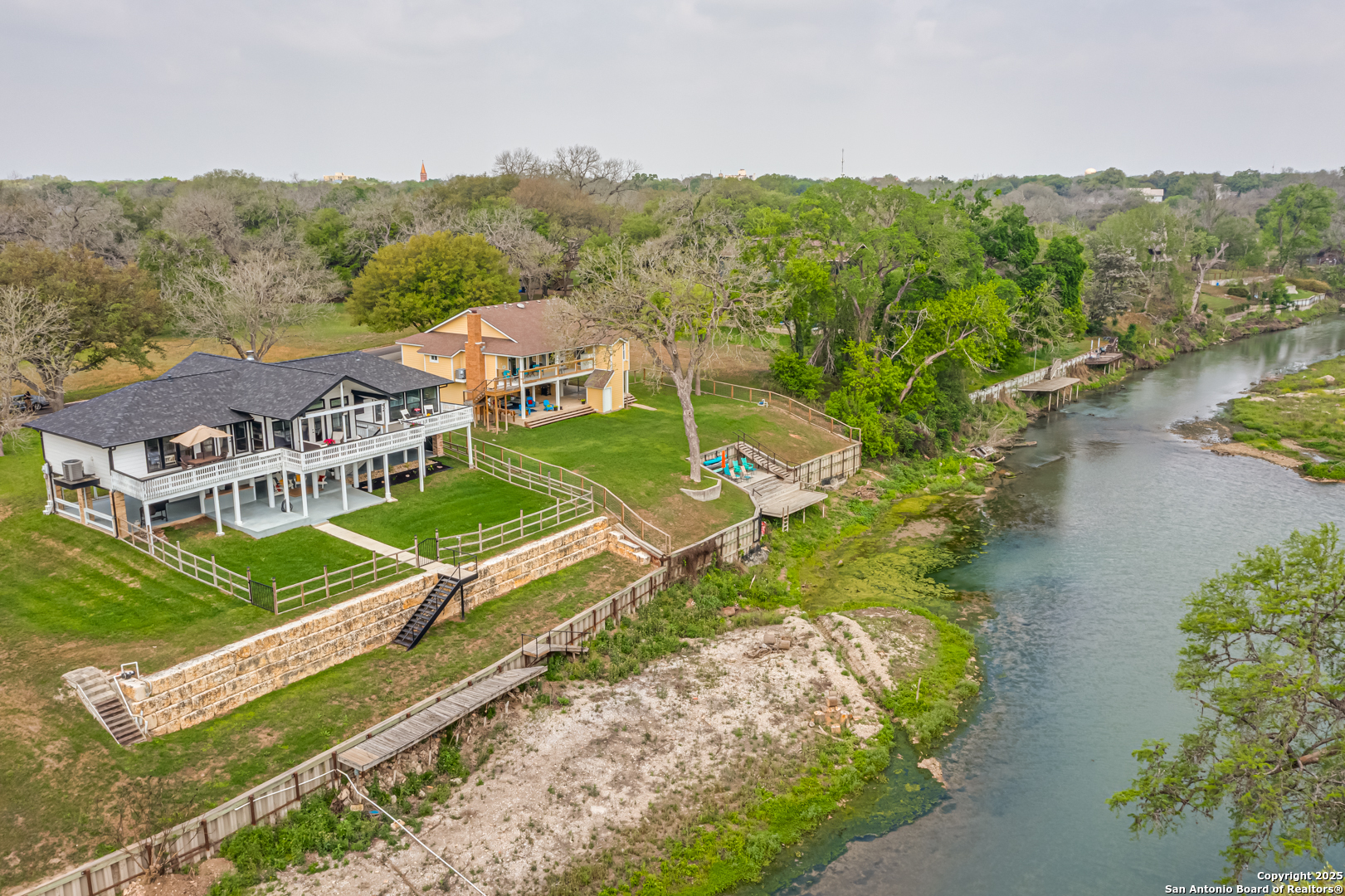 46 E Hampton Seguin TX 78155