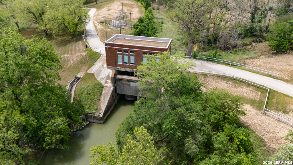 46 E Hampton Seguin TX 78155