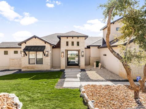 1848 Private Road 2771 Mico TX 78056