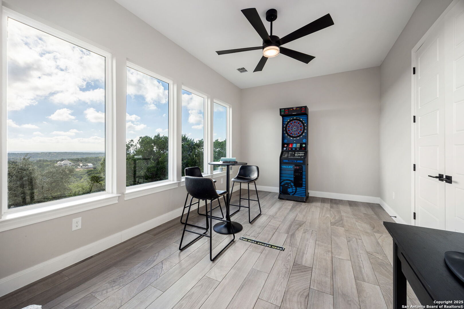 1848 Private Road 2771 Mico TX 78056