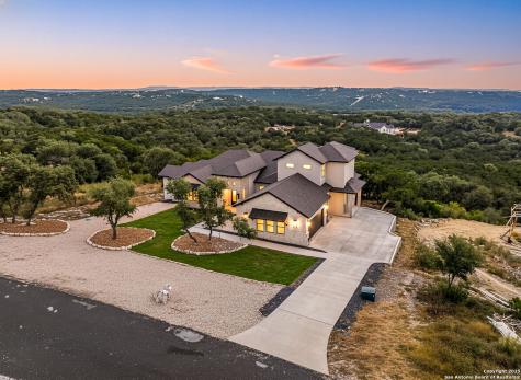 1848 Private Road 2771 Mico TX 78056