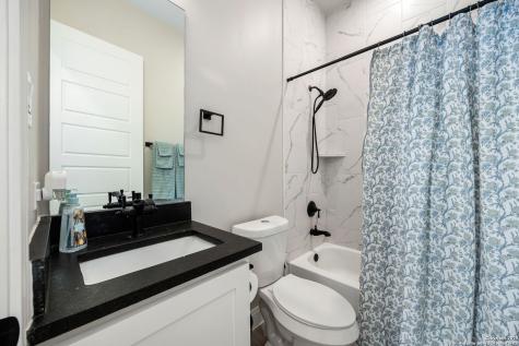 1848 Private Road 2771 Mico TX 78056
