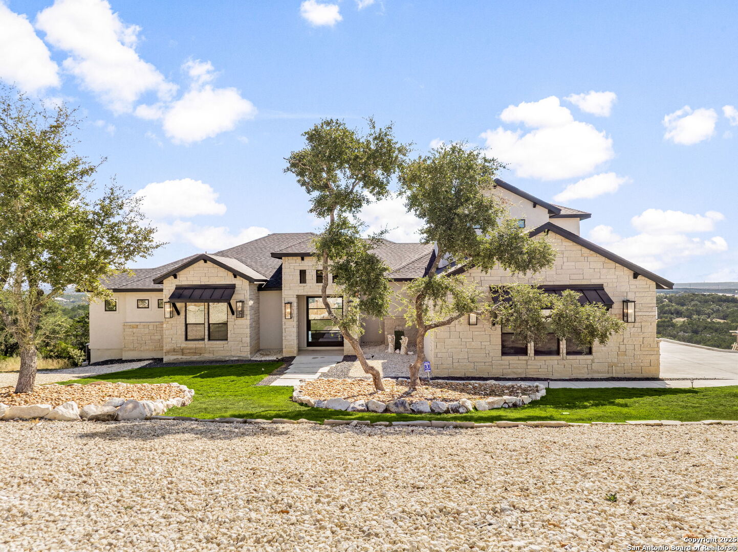 1848 Private Road 2771 Mico TX 78056