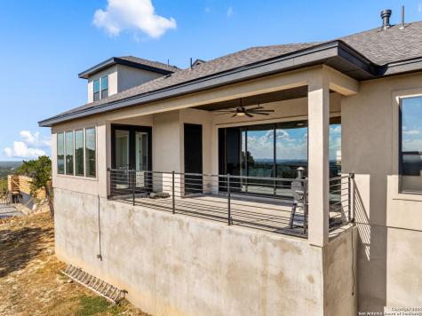 1848 Private Road 2771 Mico TX 78056