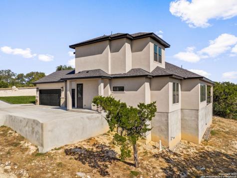 1848 Private Road 2771 Mico TX 78056