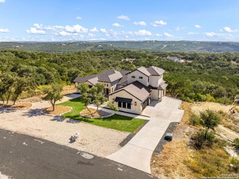 1848 Private Road 2771 Mico TX 78056