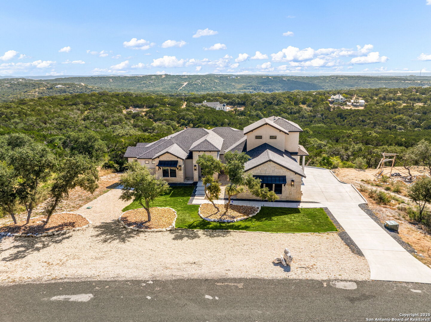 1848 Private Road 2771 Mico TX 78056