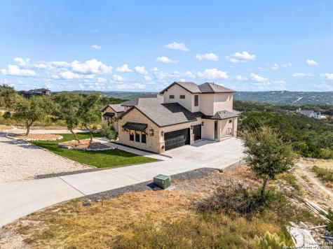 1848 Private Road 2771 Mico TX 78056