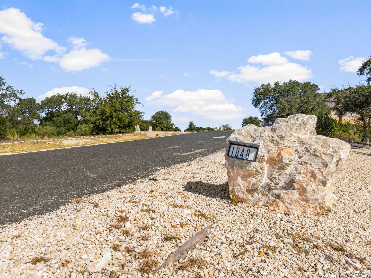 1848 Private Road 2771 Mico TX 78056