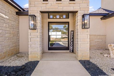 1848 Private Road 2771 Mico TX 78056