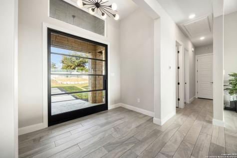 1848 Private Road 2771 Mico TX 78056