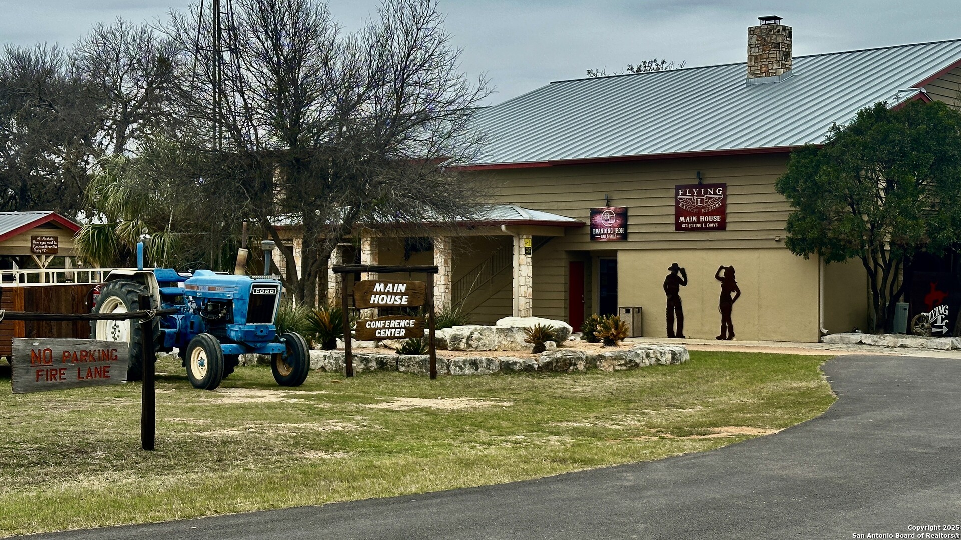 000 Tawny Oak Bandera TX 78003
