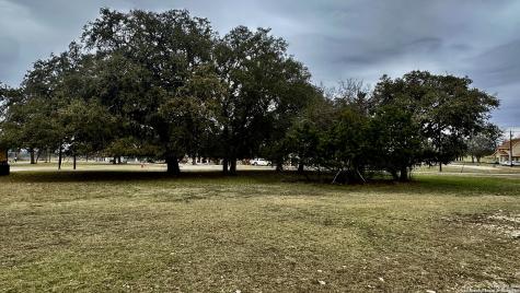 000 Tawny Oak Bandera TX 78003