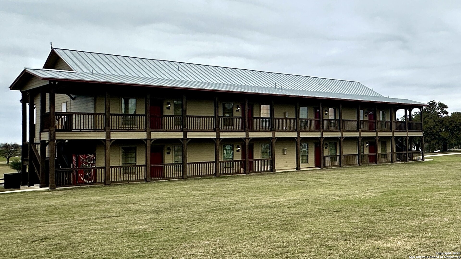 000 Tawny Oak Bandera TX 78003