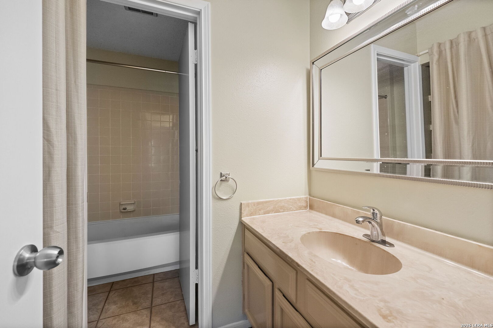 16247 Rocky Creek San Antonio TX 78247