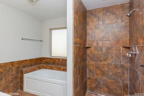 1974 Canyon Bend Canyon Lake TX 78133