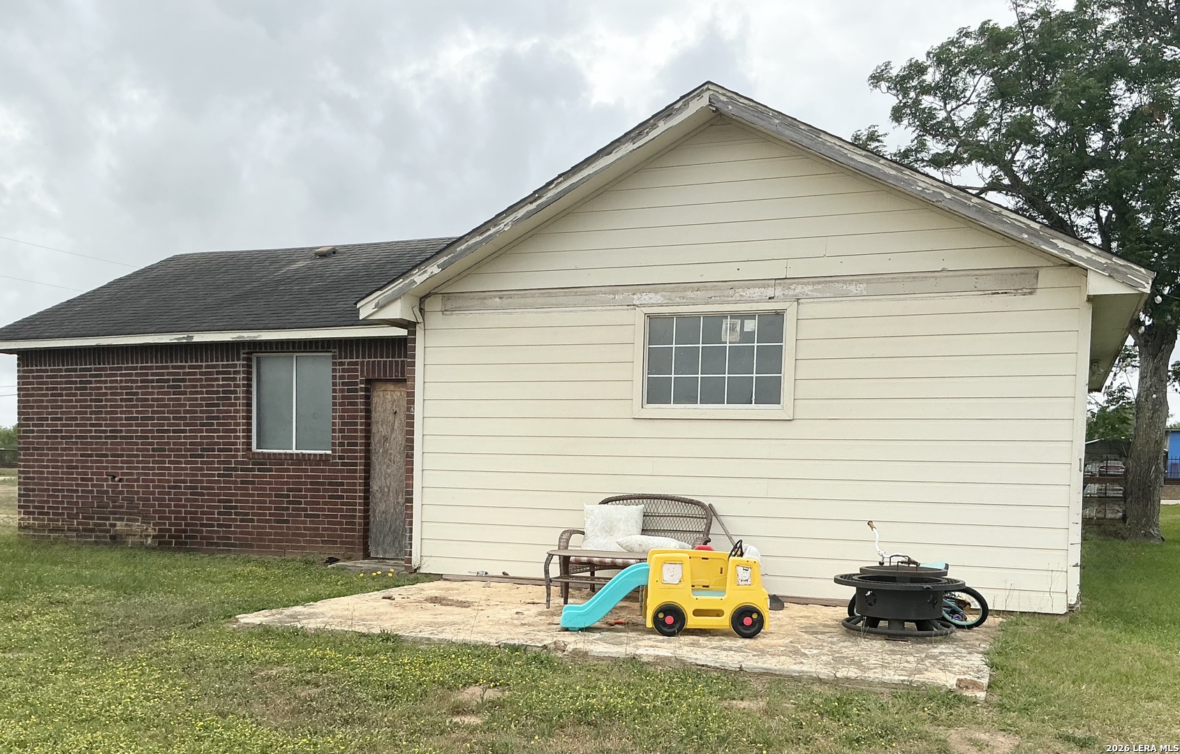 601 State Highway 123 Stockdale TX 78160