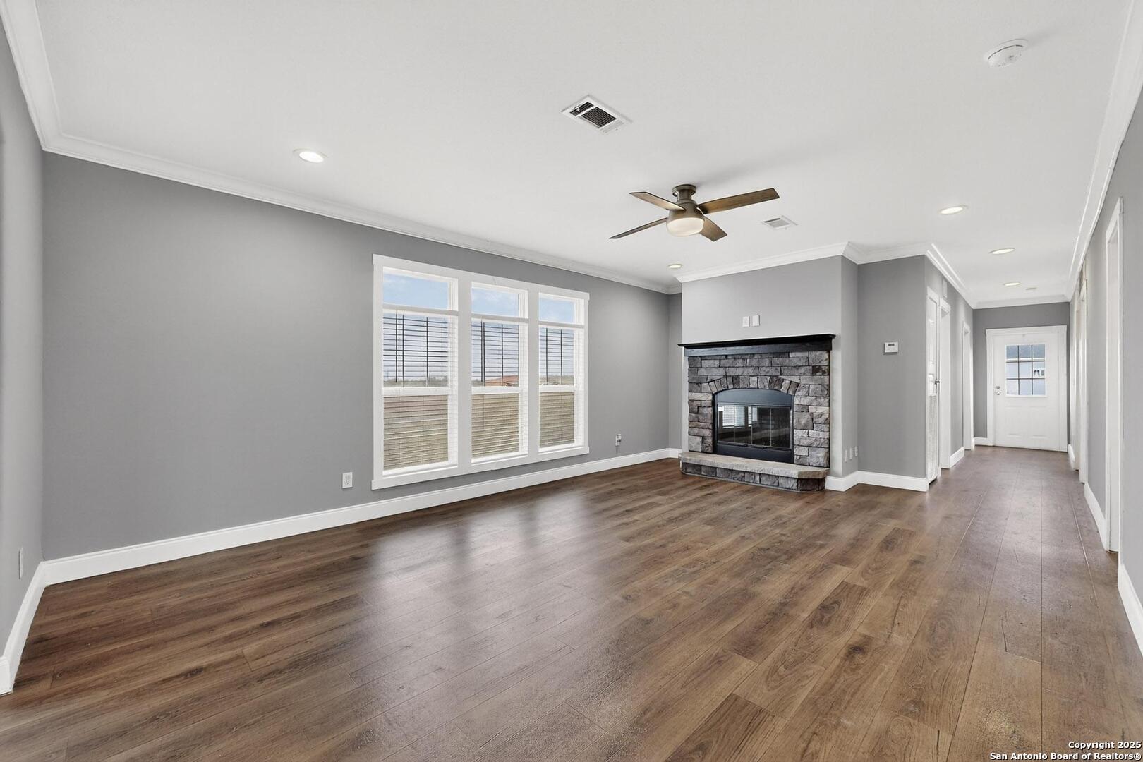 173 Medina Verde Drive Natalia TX 78059