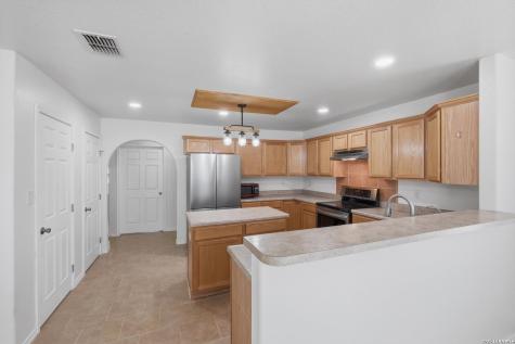 370 Alberts Lane Somerset TX 78069