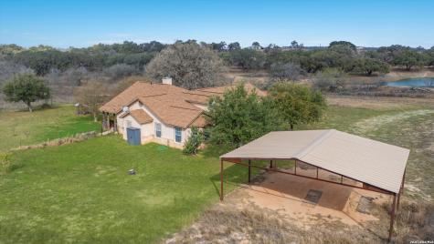 370 Alberts Lane Somerset TX 78069