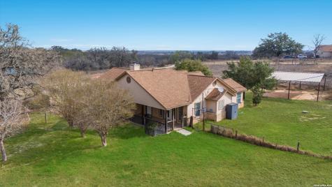 370 Alberts Lane Somerset TX 78069