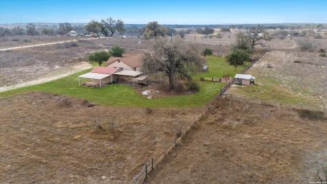 370 Alberts Lane Somerset TX 78069