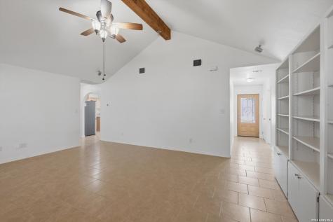 370 Alberts Lane Somerset TX 78069