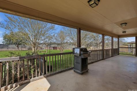 370 Alberts Lane Somerset TX 78069