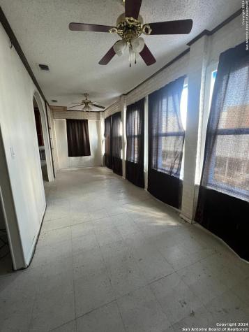 206 N 5th Street Carrizo Springs TX 78834