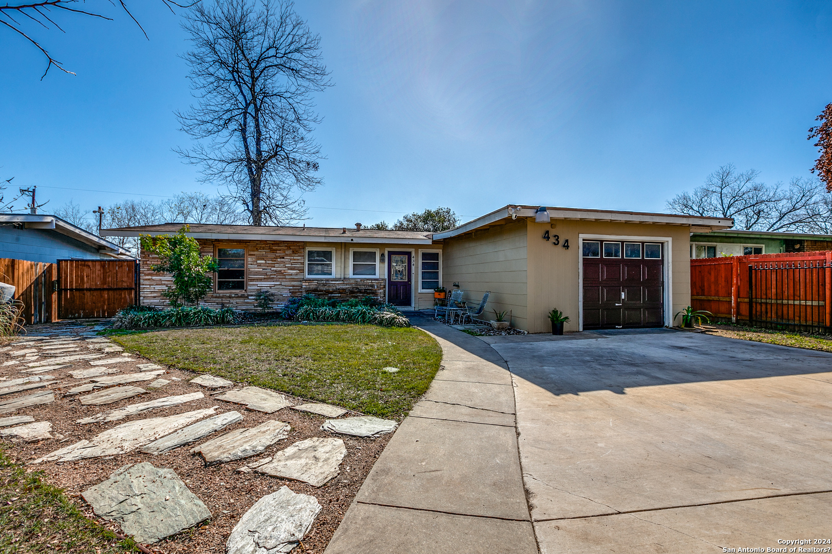 434 Gilbert Lane San Antonio TX 78213
