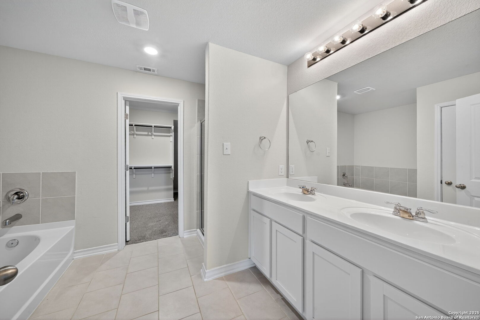 4618 Chalk Flats San Antonio TX 78253