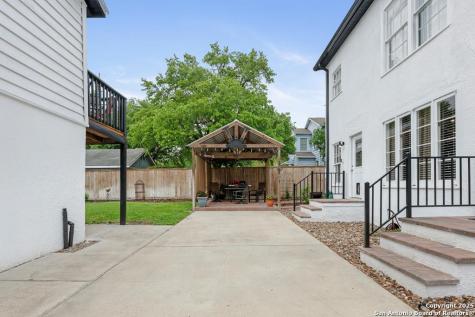 1001 N Adams Street Beeville TX 78102