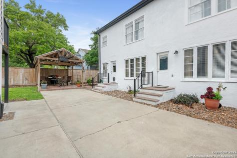 1001 N Adams Street Beeville TX 78102