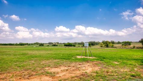 10.8 Acres County Road 302 Floresville TX 78114