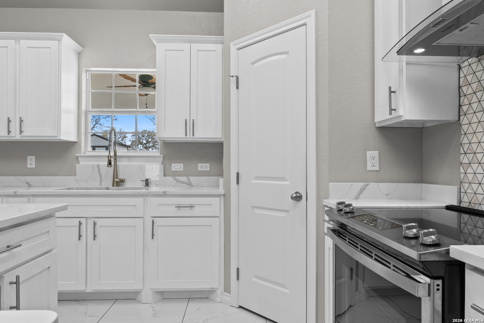 8116 Ventura Selma TX 78154