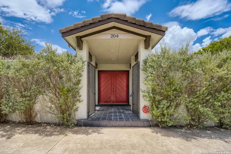 204 Vista Robles Street San Antonio TX 78232