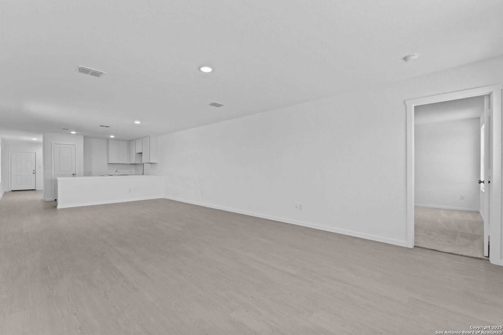 2067 Powell Place Converse TX 78109